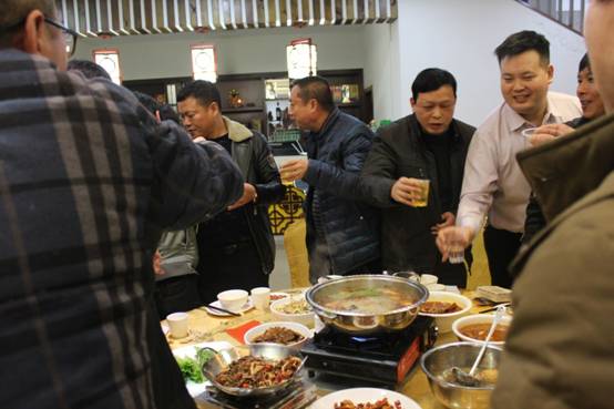 C:\Users\Administrator\Desktop\現(xiàn)場檢查相片\2019年會(huì)照片\IMG_3547.JPG